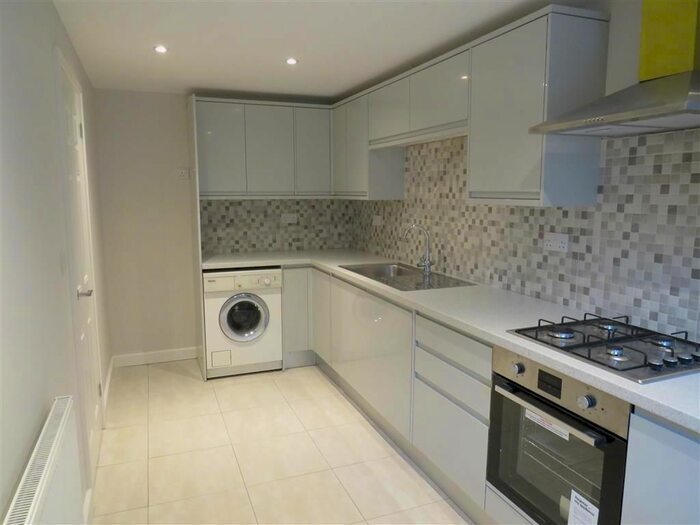2 Bedroom Property To Rent In Middle Hill, Hemel Hempstead, HP1