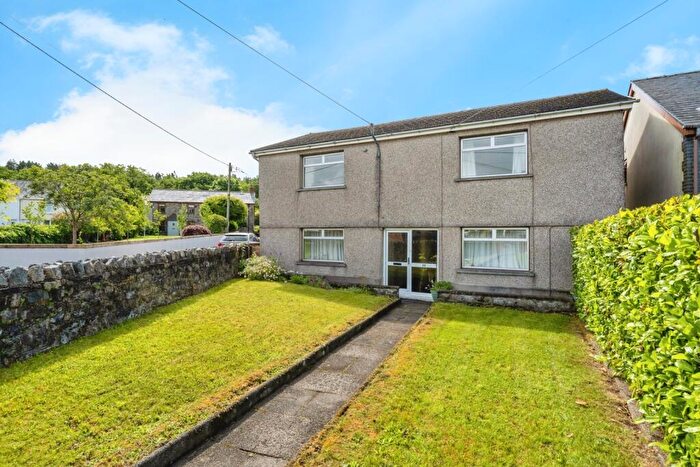 3 Bedroom Detached House For Sale In Tan Y Waun, Penrhos, Ystradgynlais, Swansea, SA9