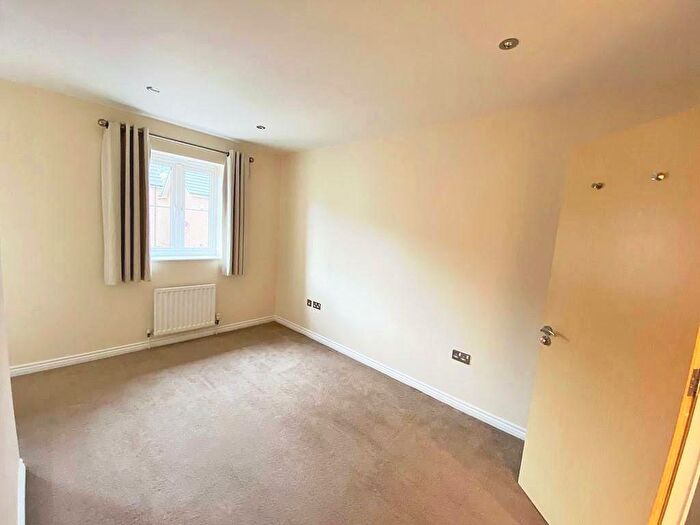 3 Bedroom Terraced House For Sale In Avian Avenue, Frogmore, AL2