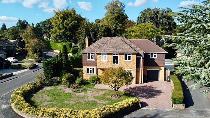 5 Bedroom Detached House For Sale In Clarewood Drive, Camberley, Surrey, GU15