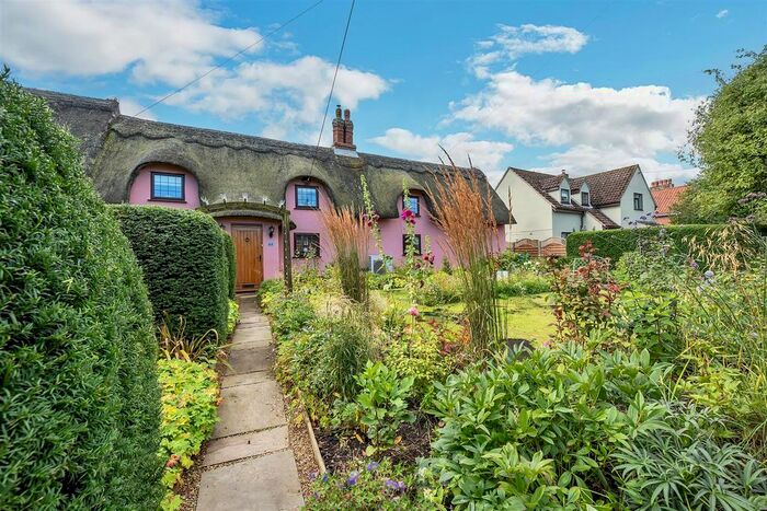 4 Bedroom Cottage For Sale In Hollybush Corner, Bradfield St. George, Bury St. Edmunds, IP30