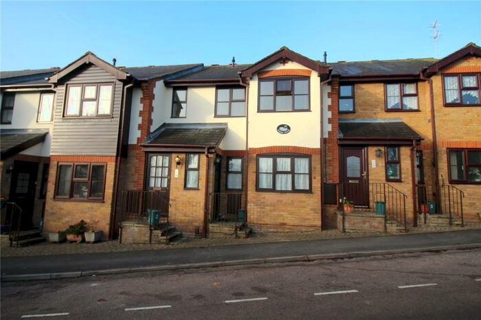 2 Bedroom Apartment To Rent In Wharf Road, Hemel Hempstead, Hertfordshire, HP1