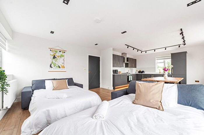 2 Bedroom Flat To Rent In London Borough Of Brent, HA9