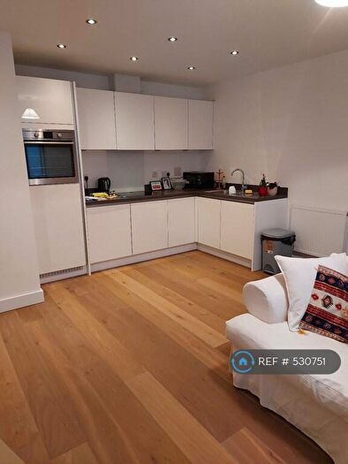 1 Bedroom Flat To Rent In Berwick House, Orpington, BR6