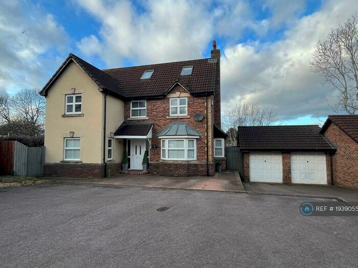 6 Bedroom Detached House To Rent In Cottage Gardens, Bristol, BS5