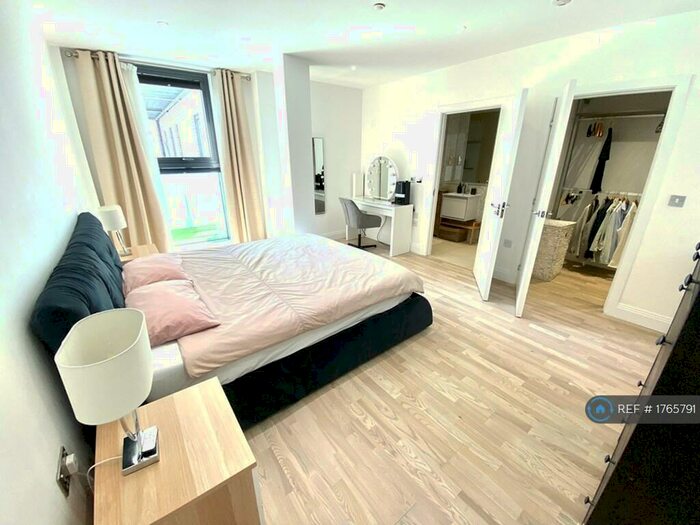 1 Bedroom Flat To Rent In New Malden House, New Malden, KT3