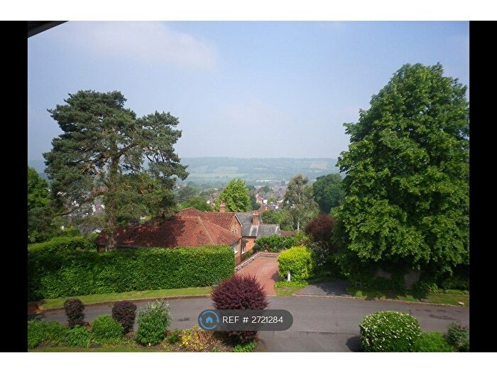 2 Bedroom Flat To Rent In Tower Hill, Dorking, RH4