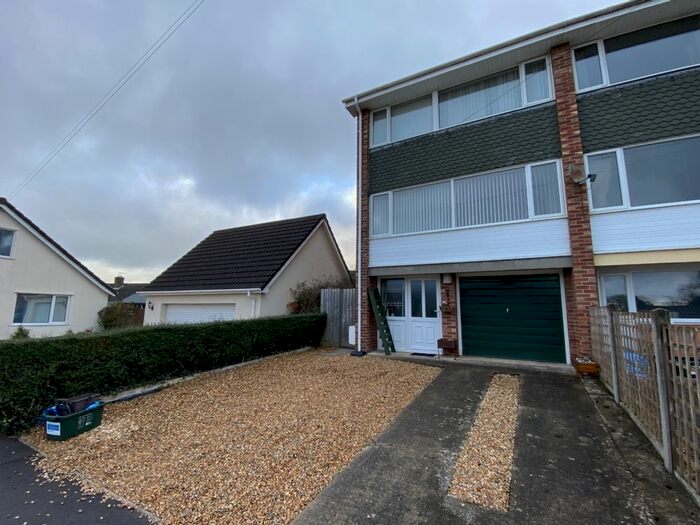 3 Bedroom Semi-Detached House To Rent In Welsford Close, Wells BA5