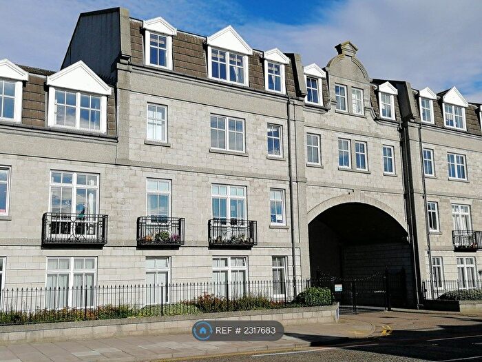 2 Bedroom Flat To Rent In Balmoral Square, Aberdeen, AB10