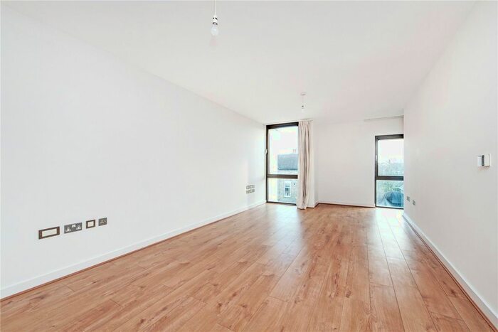 2 Bedroom Flat To Rent In Union Park, London, SE10