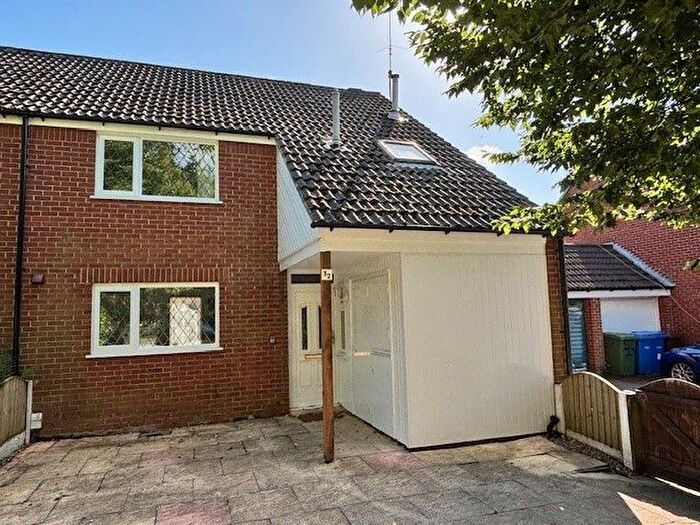 3 Bedroom Semi-Detached House To Rent In Barn Meadow, Bamber Bridge, Preston, PR5