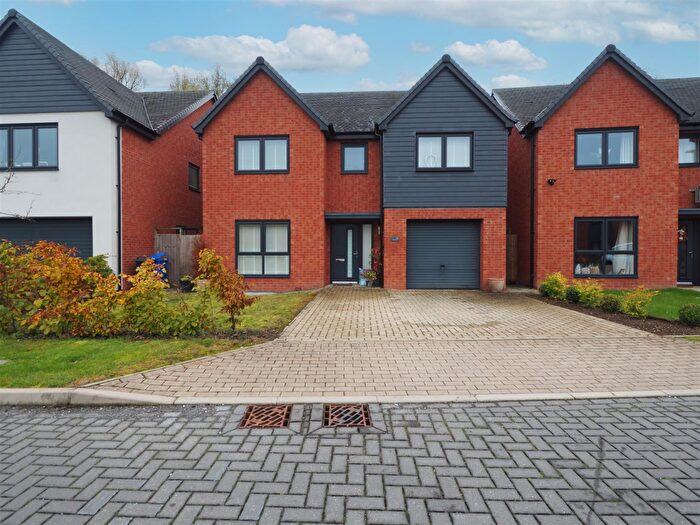 4 Bedroom Detached House For Sale In Tatenhill Lane, Branston, Burton-On-Trent, DE14