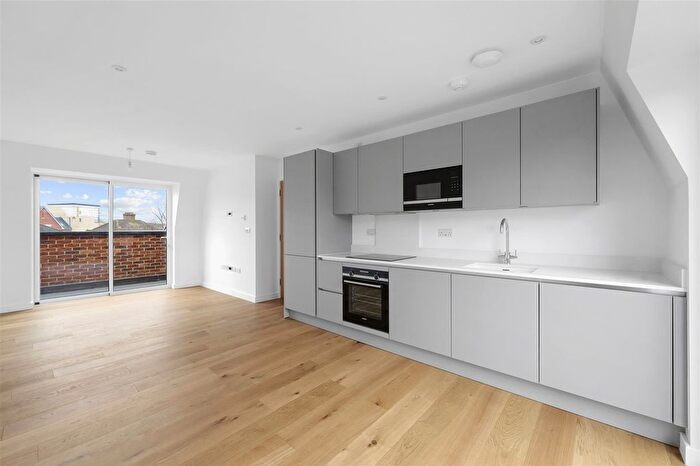 1 Bedroom Flat For Sale In Pound Lane, London, NW10