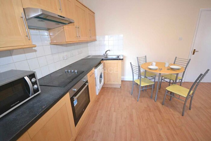 1 Bedroom Flat To Rent In Friar Street, Reading, Berkshire, RG1