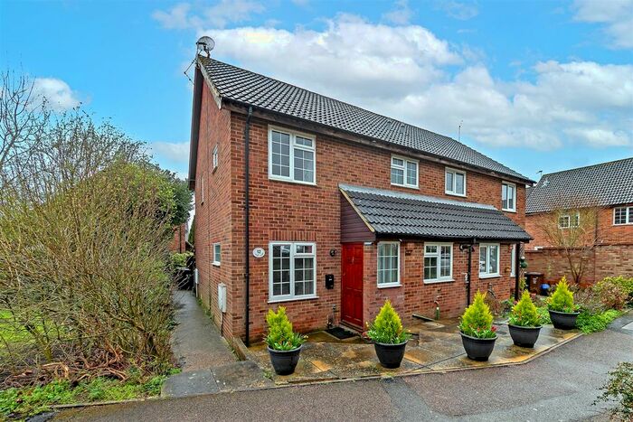 1 Bedroom End Of Terrace House To Rent In Aldbury Close, Sandridge, St.Albans, AL4