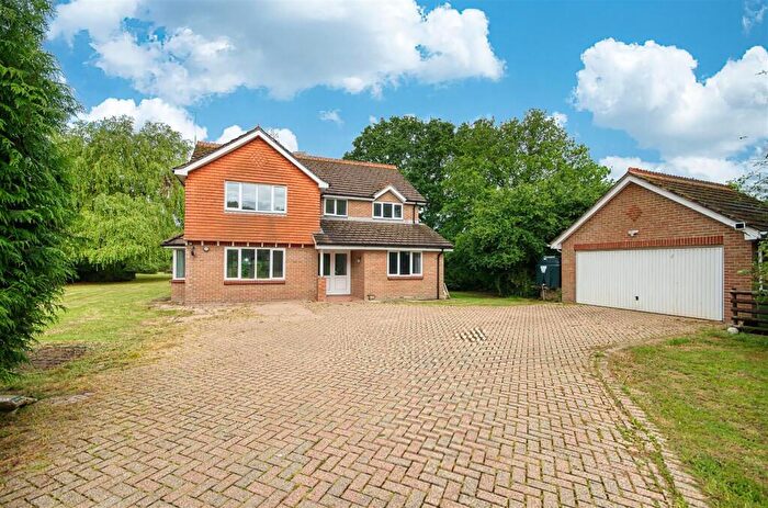 4 Bedroom Detached House To Rent In Mislingford Road, Swanmore, SO32