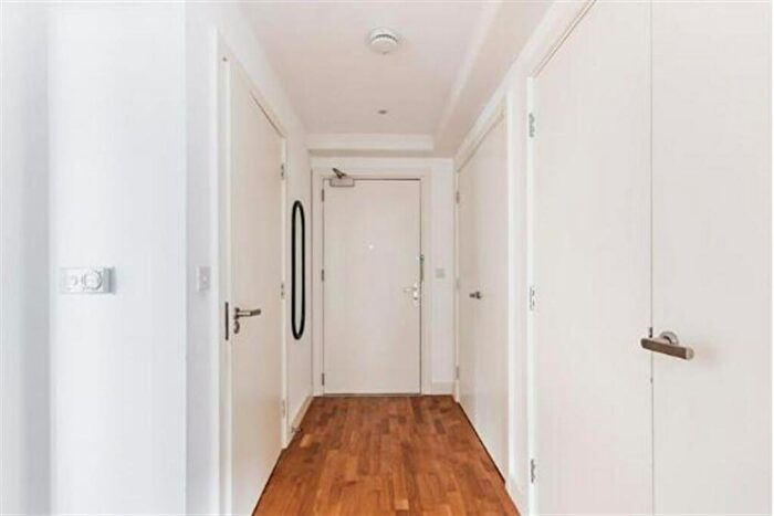 1 Bedroom Flat To Rent In Zenith Close, NW9