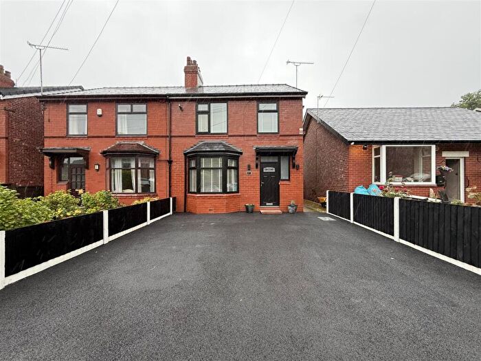 3 Bedroom Semi-Detached House For Sale In Neal Avenue, Ashton-Under-Lyne, OL6