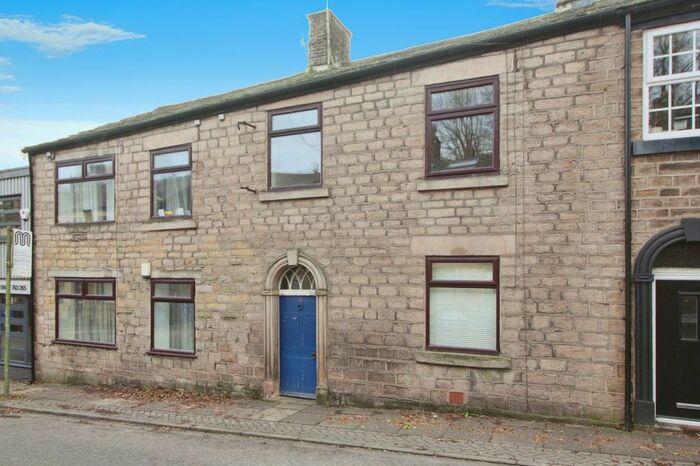 2 Bedroom Flat To Rent In Market Street, Broadbottom, Hyde, Greater Manchester, SK14