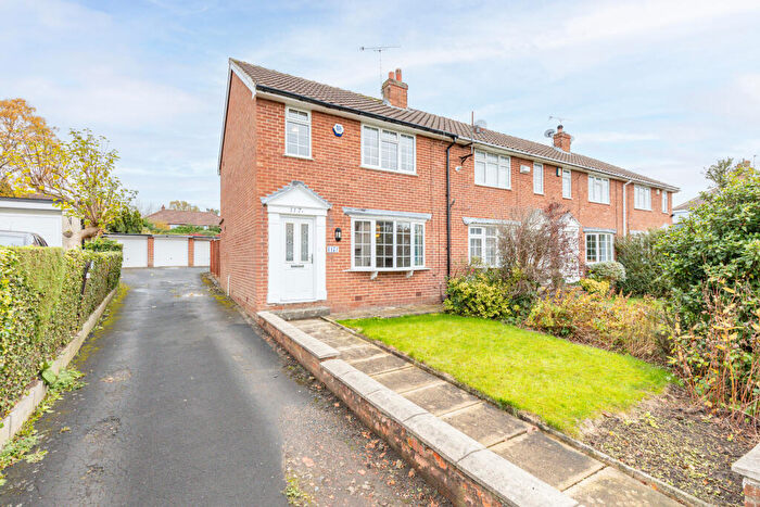3 Bedroom End Of Terrace House To Rent In Parkland Drive, Meanwood, Leeds, LS6