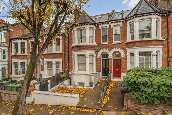 3 Bedroom Flat To Rent In Sherriff Road, West Hampstead, NW6