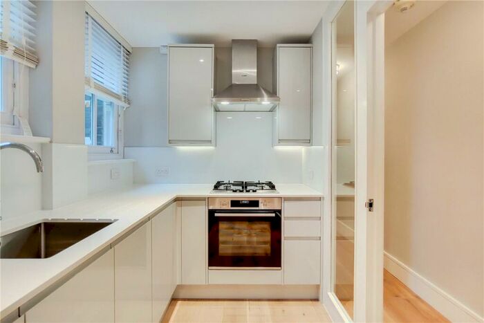 1 Bedroom Apartment To Rent In Taunton Place, London, NW1