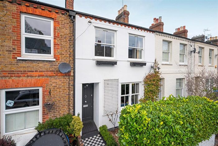 3 Bedroom Terraced House For Sale In Oxford Road, Windsor, SL4