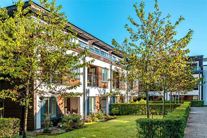1 Bedroom Retirement Property For Sale In Wispers Lane, Haslemere, GU27