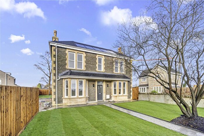 4 Bedroom Detached House For Sale In Harcombe Hill, Winterbourne Down, Bristol, Gloucestershire, BS36