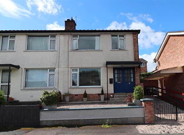 3 Bedroom Semi-Detached House For Sale In Lisnoe Park, Lisburn, BT27
