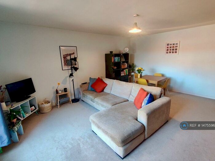 2 Bedroom Flat To Rent In Trinity Wharf, Hull, HU1