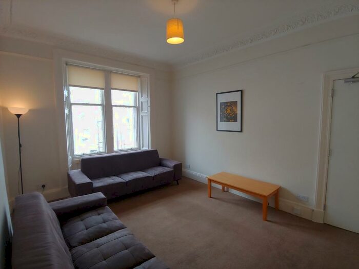 3 Bedroom Flat To Rent In Montgomery Street, City Centre, Edinburgh, EH7