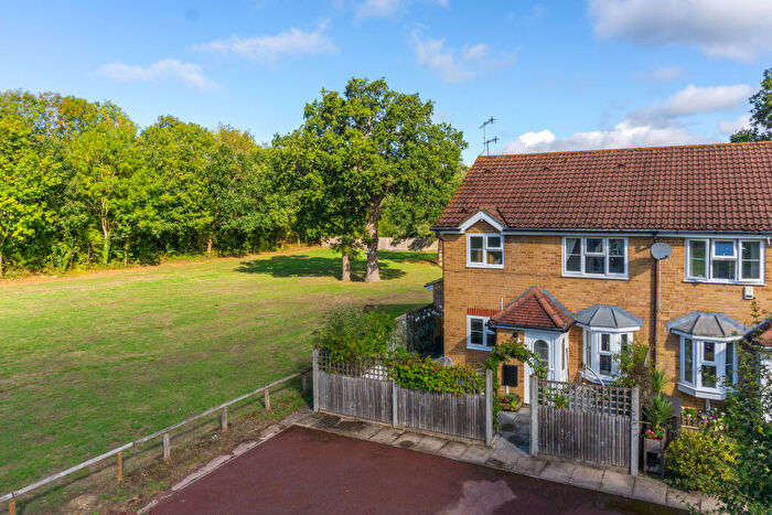 1 Bedroom End Of Terrace House For Sale In Smallfield, RH6