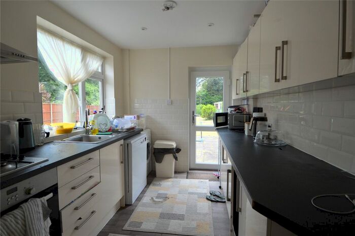 3 Bedroom Semi-Detached House To Rent In Glenavon Gardens, Slough, SL3