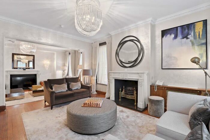 7 Bedroom Terraced House To Rent In Upper Brook Street, Mayfair, W1K