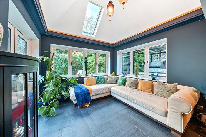 5 Bedroom Detached House For Sale In Ambleside Road, Lightwater, Surrey, GU18