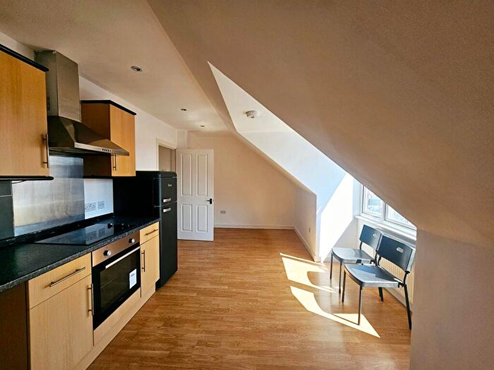 1 Bedroom Flat To Rent In Portswood Road, Southampton, SO17