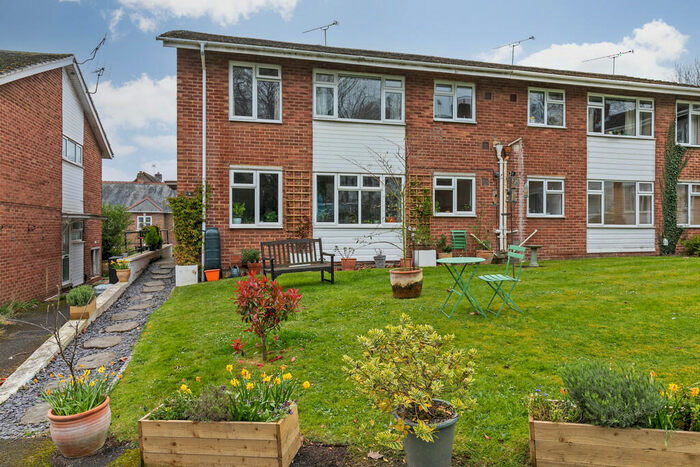 2 Bedroom Ground Maisonette To Rent In Langton Close, Winchester, SO22