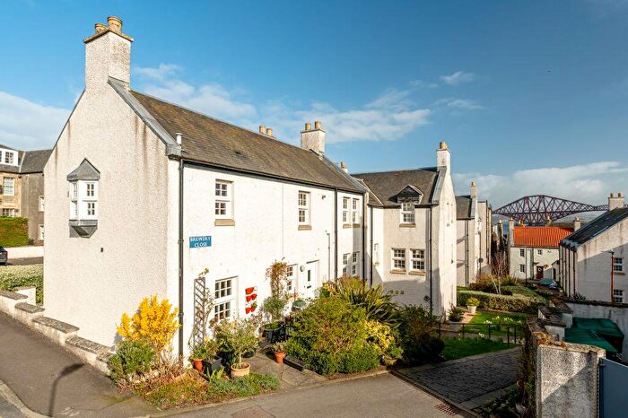 2 Bedroom Flat For Sale In / Brewery Close, South Queensferry, EH30