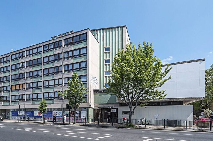 2 Bedroom Flat For Sale In Mayfield House, Cambridge Heath Road, Bethnal Green, London, E2