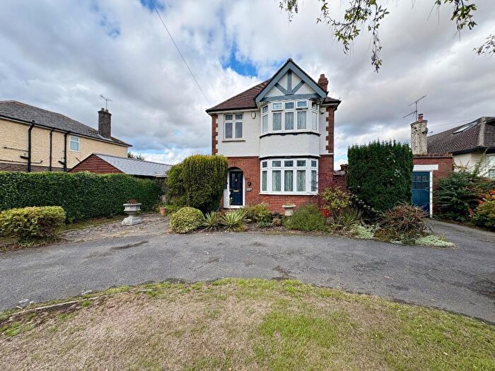 3 Bedroom Detached House For Sale In Sundon Road, Chalton, LU4