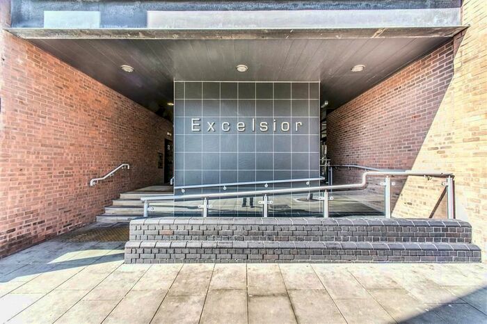1 Bedroom Flat To Rent In Excelsior, Princess Way, Swansea, SA1