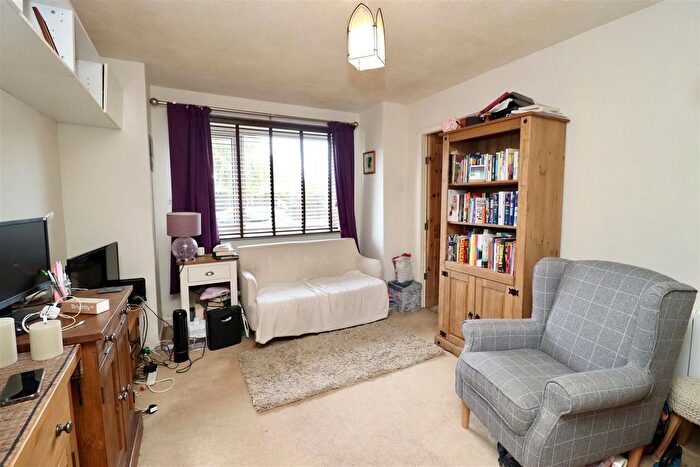 1 Bedroom Flat For Sale In Old Lea, Holme-On-Spalding-Moor, York, YO43