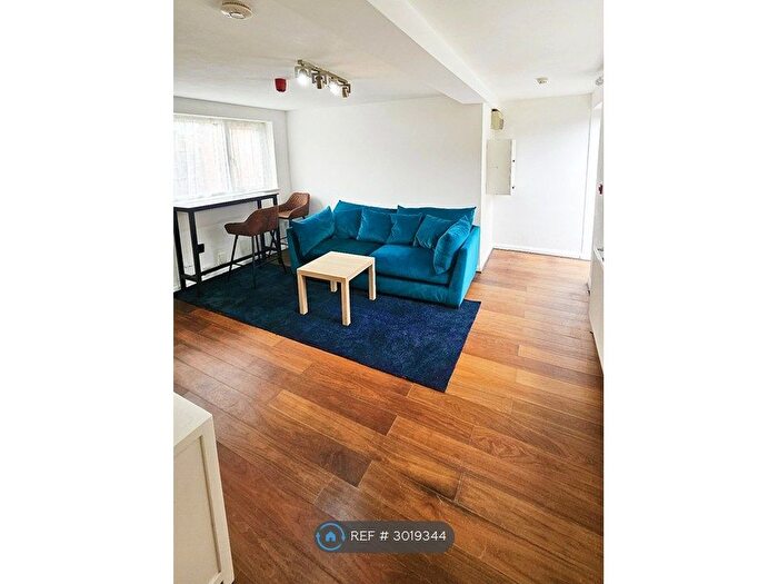 1 Bedroom Flat To Rent In Oxford Road, Reading, RG30