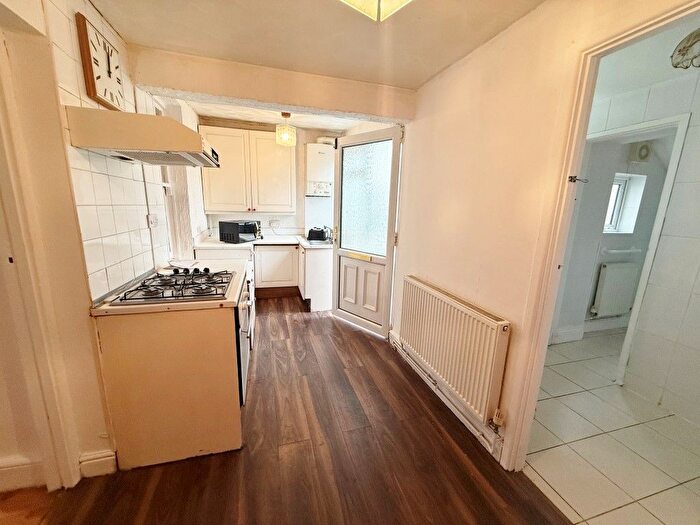 3 Bedroom Terraced House For Sale In High Street, Pontarddulais, Swansea, SA4
