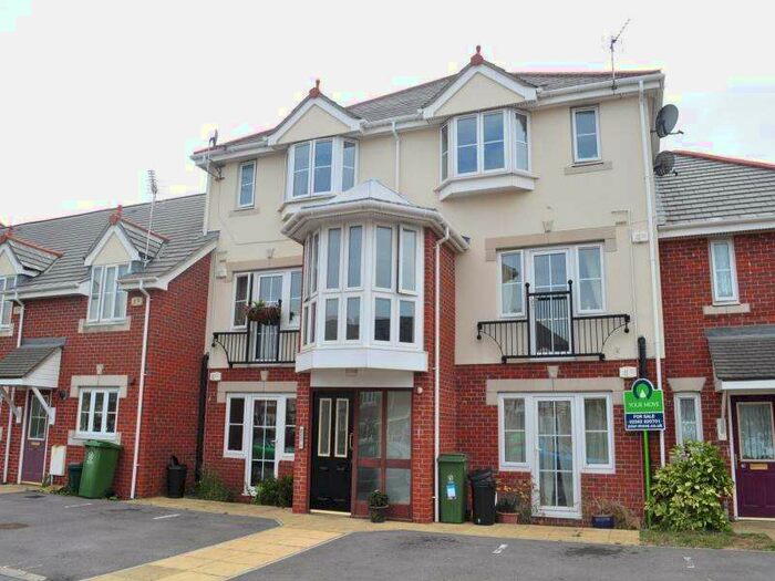 2 Bedroom Apartment To Rent In Wells Close, Portsmouth, PO3