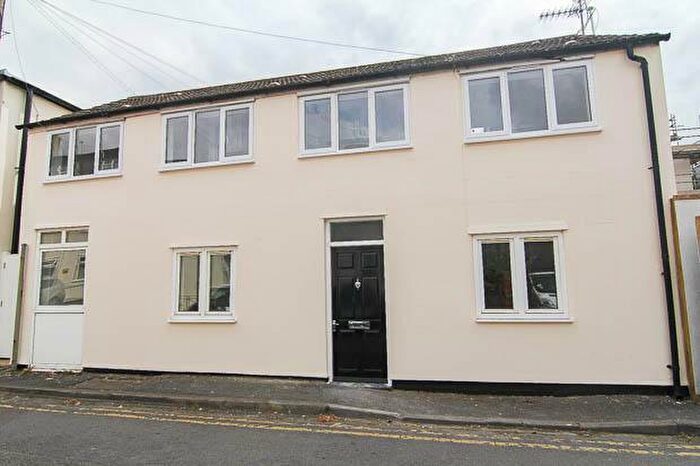 1 Bedroom Apartment To Rent In Trinity Lane, Cheltenham, GL52