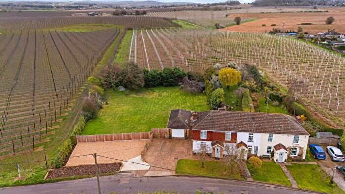 3 Bedroom End Of Terrace House For Sale In Robinsons Cottages, Green Farm Lane, Shorne, Gravesend, Kent, DA12