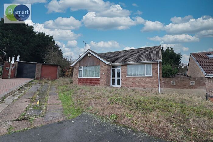 2 Bedroom Detached Bungalow For Sale In Oulton Rise, Mexborough, S64