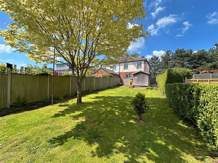 3 Bedroom Semi-detached House To Rent In Bellfield, Titchfield, Fareham, PO14